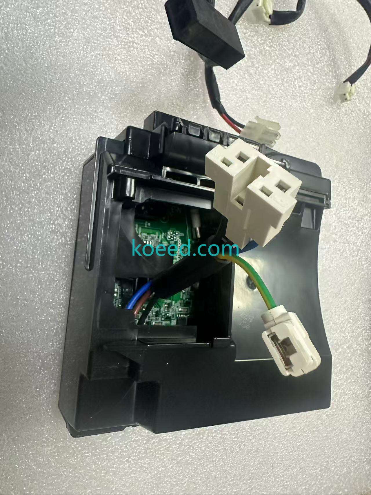 VCC3 2456 14f 76 - Product View